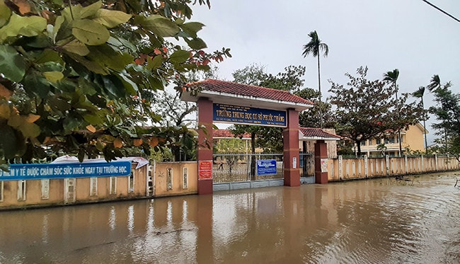 26 tỉnh, thành phía Bắc căn cứ diễn biến mưa lũ quyết định việc cho học sinh nghỉ học