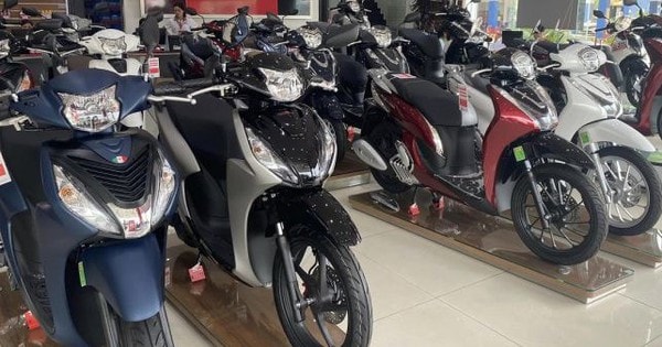 Giá xe máy Honda mới nhất giảm chưa từng thấy, SH, Air Blade dưới cả niêm yết, Vision rẻ bất ngờ