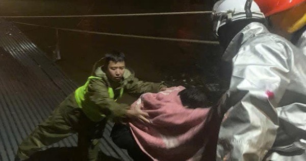 Hà Nội: Mâu thuẫn với vợ, người đàn ông nhảy cầu Nhật Tân tự tử