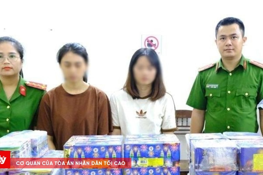 Bắt giữ 3 đối tượng thu giữ gần 300kg pháo