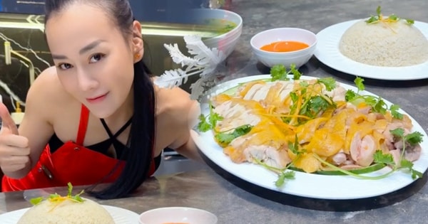 Làm cơm gà kiểu Singapore như Phương Oanh không khó
