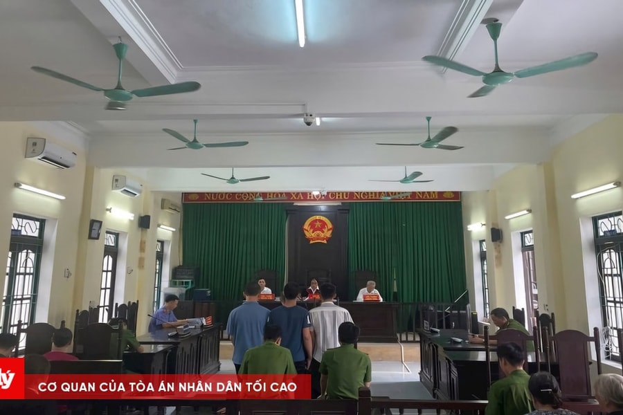 Mang vàng giả đi bán để chiếm đoạt tiền của các cửa hàng vàng bạc