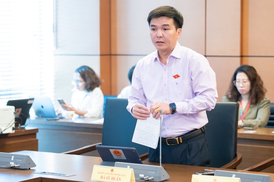 Ủy ban Thường vụ Quốc hội phê chuẩn nhân sự