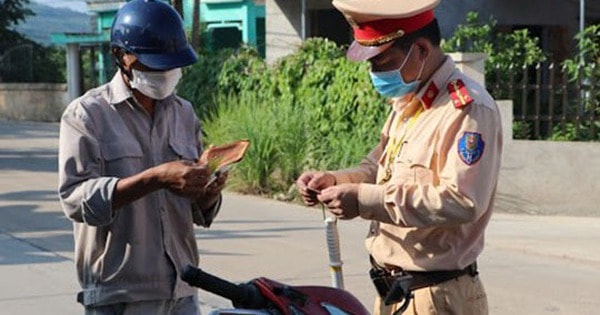 Hiểu đúng về việc bỏ quy định người dân giám sát CSGT bằng ghi âm, ghi hình