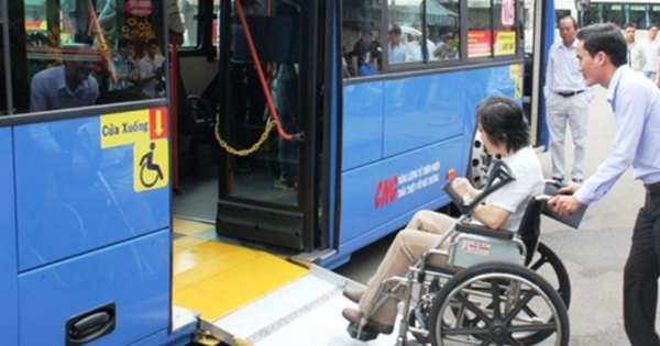 Hà Nội bỏ thời hạn sử dụng thẻ xe buýt miễn phí với những đối tượng nào?