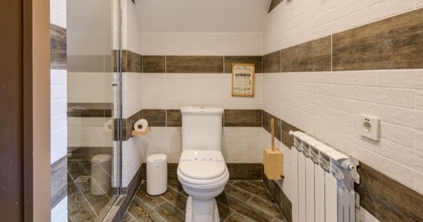 Đại kỵ cần tránh trong phong thủy nhà vệ sinh nếu không muốn tài vận, sức khỏe giảm sút