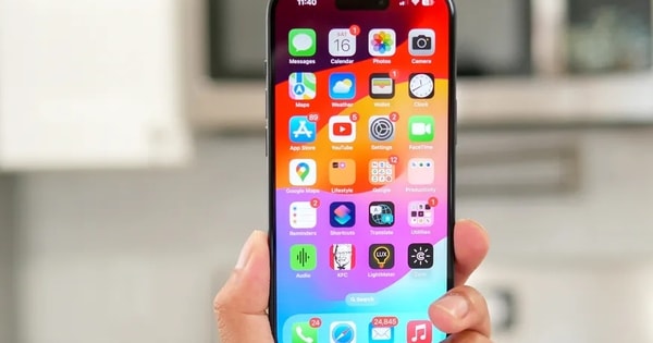 Giá iPhone 15, iPhone 15 Plus mới nhất giảm cực mạnh, rẻ kỷ lục do thiếu AI vẫn xịn không kém iPhone 16