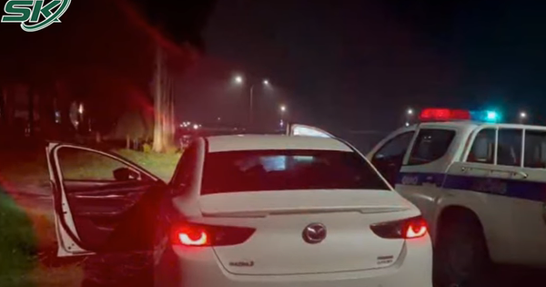 Truy bắt kẻ tàng trữ ma túy lái ô tô tông vào CSGT trên đường tháo chạy