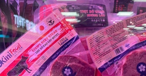 Giỏ quà Tết bò nhập khẩu, thịt heo muối 'lên ngôi', hút khách nhà giàu