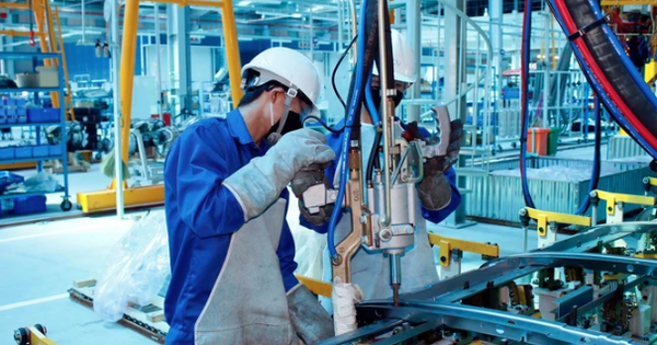 4 bước tính thuế thu nhập cá nhân đối với tiền thưởng Tết