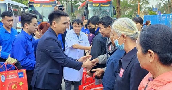 Bệnh nhân xúc động khi được về quê đón Tết trên những chuyến xe 0 đồng chở đầy yêu thương