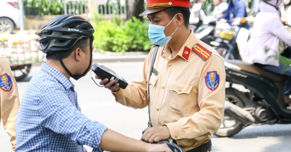 Mức phạt lỗi không chấp hành thổi nồng độ cồn mới nhất năm 2025