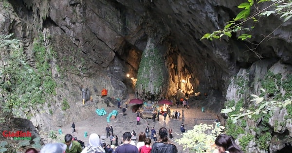 Chùa Hương ngày khai hội 2025 vắng vẻ bất ngờ, người dân thong thả lễ chùa, cầu an