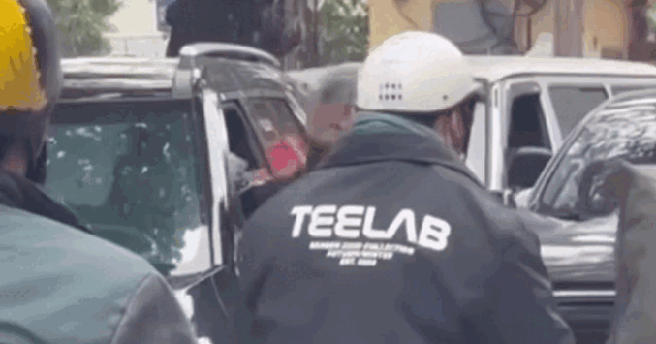 Hà Nội: Lại thêm vụ người đàn ông dùng nắm đấm 'nói chuyện' vì mâu thuẫn khi tham gia giao thông