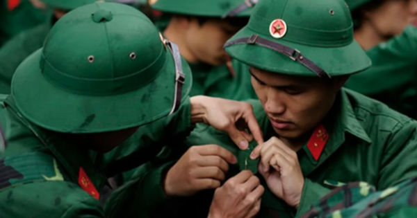 Đi nghĩa vụ quân sự 2025, công dân phải nhập ngũ mấy năm?