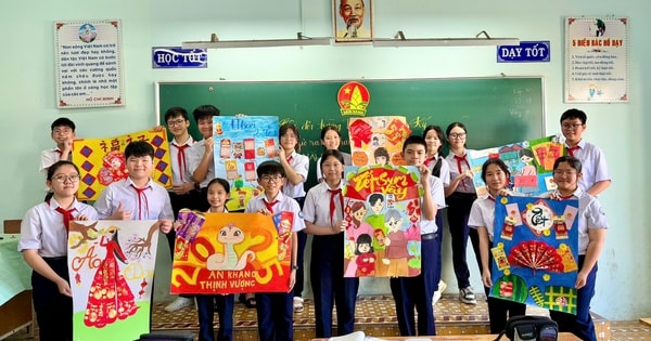 Choáng ngợp với những tác phẩm nghệ thuật đẹp xuất sắc được làm từ phong bao lì xì đã vứt bỏ