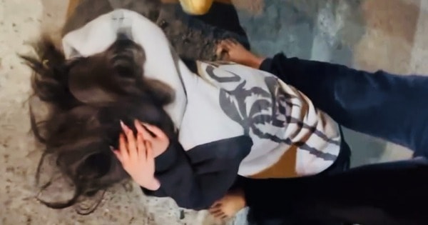 Xác minh clip thiếu nữ bị nhóm 40 người đánh hội đồng giữa đường, bắt quỳ gối xin lỗi