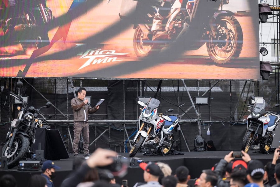 Honda Việt Nam ra mắt 5 mẫu xe phân khối lớn