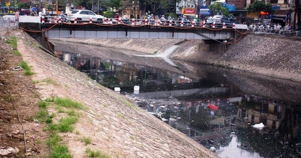 Dẫn nước từ sông Hồng làm sạch sông Tô Lịch cần tính đến nhiều hệ lụy
