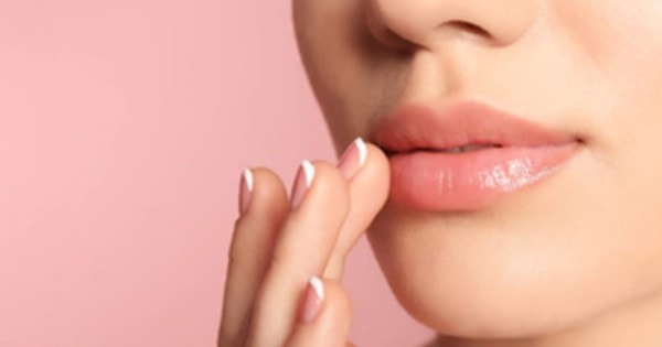 5 loại son dưỡng môi giá rẻ hiệu quả, trong đó 1 loại ai cũng từng dùng qua