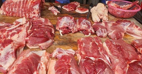 Giá thịt lợn tăng cao, người tiêu dùng điều chỉnh thực đơn chống hụt túi tiền