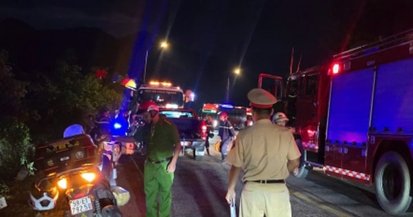 Xe khách chở nhiều người lao xuống vực sâu từ đèo Bảo Lộc