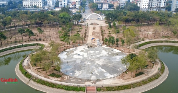 Hà Nội: Công nhân gấp rút thi công, 'khoác áo' mới cho công viên Cầu Giấy