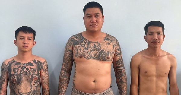 Bắt khẩn cấp 3 đối tượng chặn xe, đánh cháu bé 2 tuổi chảy máu mũi