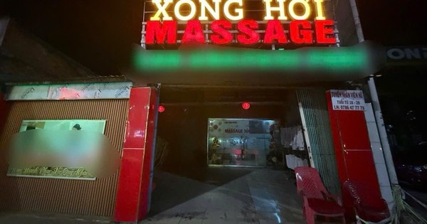 Nhân viên U40 quán massage kích dục cho khách giá 400 nghìn