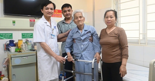 Thay khớp háng cho cụ ông 99 tuổi bị gãy cổ xương đùi