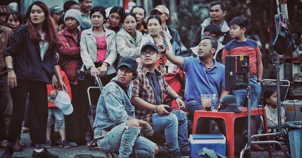 Nam đạo diễn hàng loạt phim trăm tỷ, tuổi U50 chưa nghĩ tới hôn nhân dù đang hạnh phúc bên bạn gái là ca sĩ