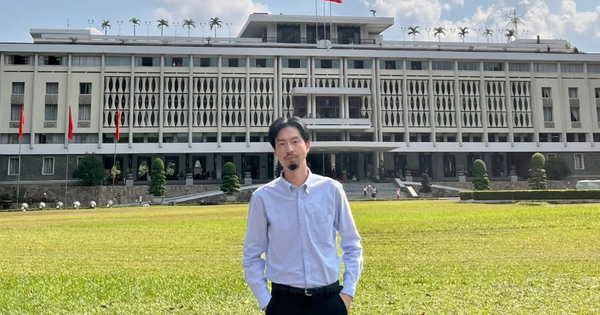 Đại lễ 30/4: Nam rapper nổi tiếng chia sẻ chạm đến trái tim nhiều người