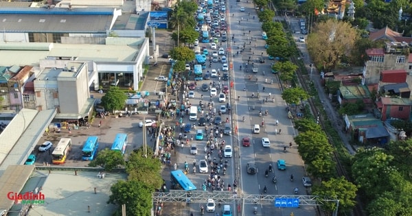 Dòng phương tiện nối đuôi nhau trở lại Hà Nội sau kỳ nghỉ lễ 30/4-1/5