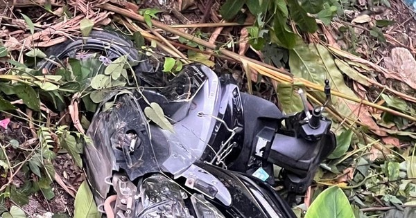 2 người đi xe máy lao xuống vực ở Tam Đảo