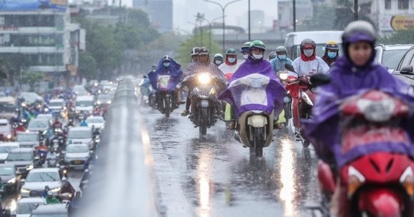 Tin sáng 12/5: Miền Bắc bừng nắng trước khi đón tiếp đợt mưa mới; Phạt tài xế xe buýt mở cửa đập vào người đi xe máy