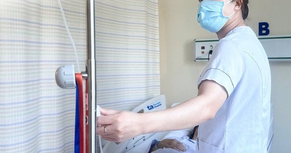 Người phụ nữ 60 tuổi phát hiện ung thư trực tràng từ dấu hiệu nhiều người Việt bỏ qua