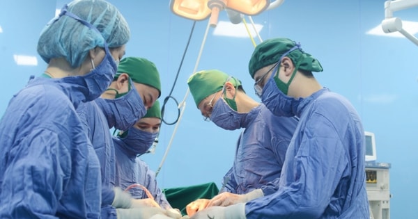 Người đàn ông ở Quảng Ninh mắc đồng thời 2 ung thư ống tiêu hóa hồi phục nhờ làm việc này