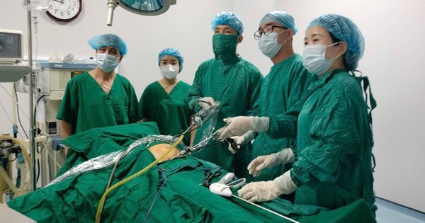 Cứu sống bệnh nhân bị xương cá đâm thủng ruột thừa hiếm gặp