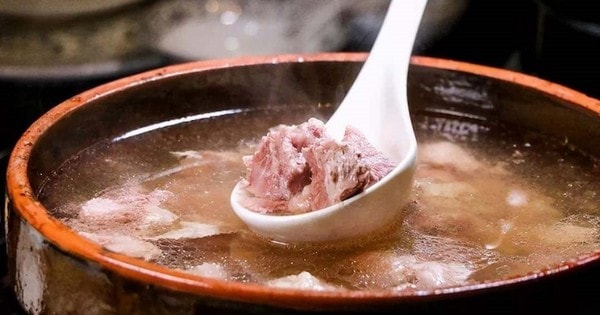 Mẹo để nước hầm xương trong tủ lạnh mà không mất đi độ ngon, vẫn giữ nguyên độ ngọt, chất dinh dưỡng