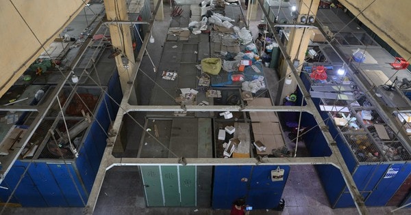 Hàng trăm ki-ốt ở chợ Rồng Nam Định đồng loạt đóng cửa, quang cảnh đìu hiu