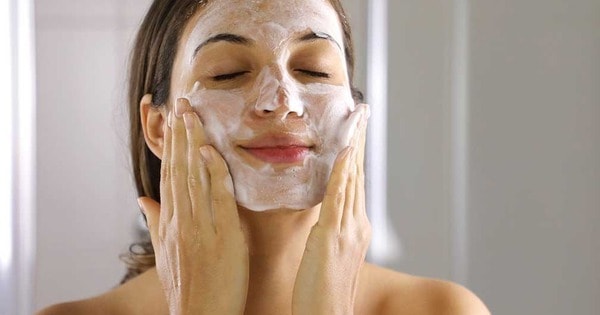 Cục Quản lý Dược thu hồi, tiêu huỷ lô sữa rửa mặt không đạt chất lượng