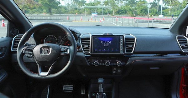 Giá lăn bánh Honda City mới nhất giảm mạnh, chỉ ngang sedan hạng A, xứng danh sedan hạng B rẻ nhất phân khúc