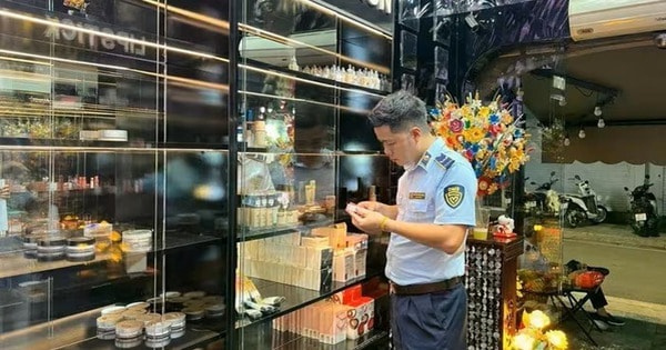Kiểm tra Công ty Tinna Lê Make Up trên phố cổ Hà Nội, tạm giữ hàng trăm mỹ phẩm nhập lậu