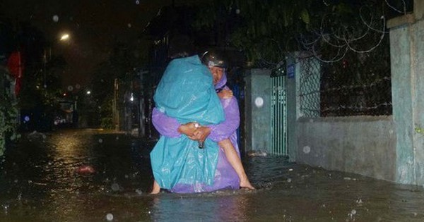 Đà Nẵng ngập nặng do bão số 1, nhiều người di tản khẩn cấp trong đêm