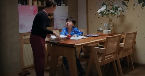 Tập mới nhất 'Cầu vồng ở phía chân trời': Bắp và Khoai đánh nhau vì bài văn giống hệt nhau, Tuấn tiếp tục tìm giúp việc