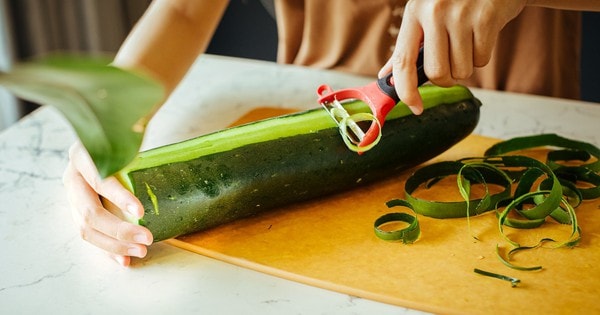 Ăn bí đao người Việt toàn đổ bỏ thứ quý như ‘báu vật’ giúp giải nhiệt, đẹp da này mà không hay