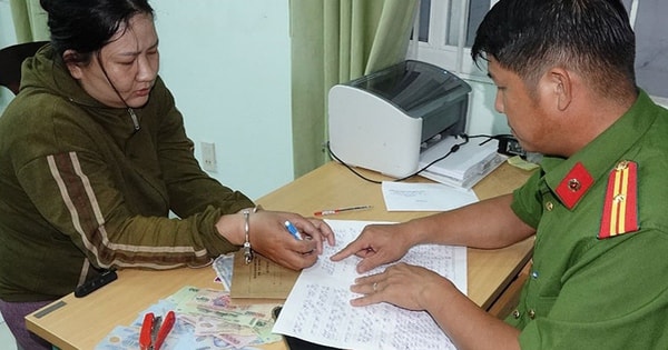 Giả vờ mua vé số, nữ quái ra tay cướp giật