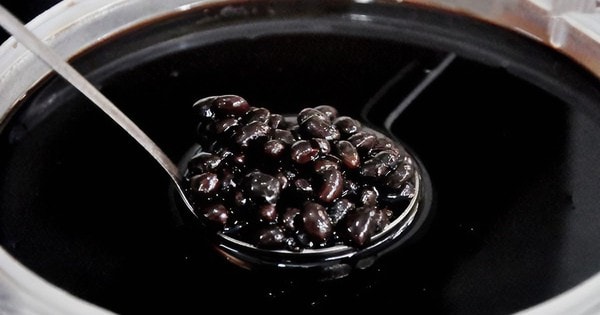 Cách nấu đậu đen ngon giúp giảm cân, thanh lọc cơ thể khi trời nóng