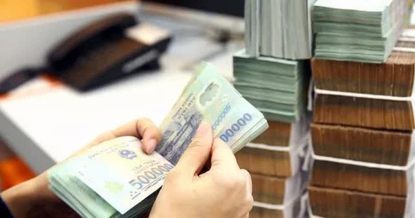 Xuất hiện ngân hàng lãi suất cao tới 7,7%: Gửi 500 triệu đồng 12 tháng nhận bao nhiêu tiền lãi?