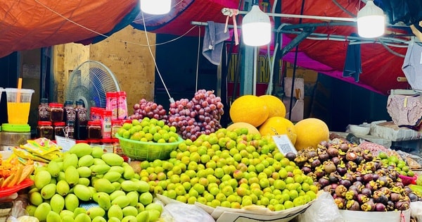 Mận róc hạt gắn mác đặc sản Sa Pa bán tràn ngập thị trường